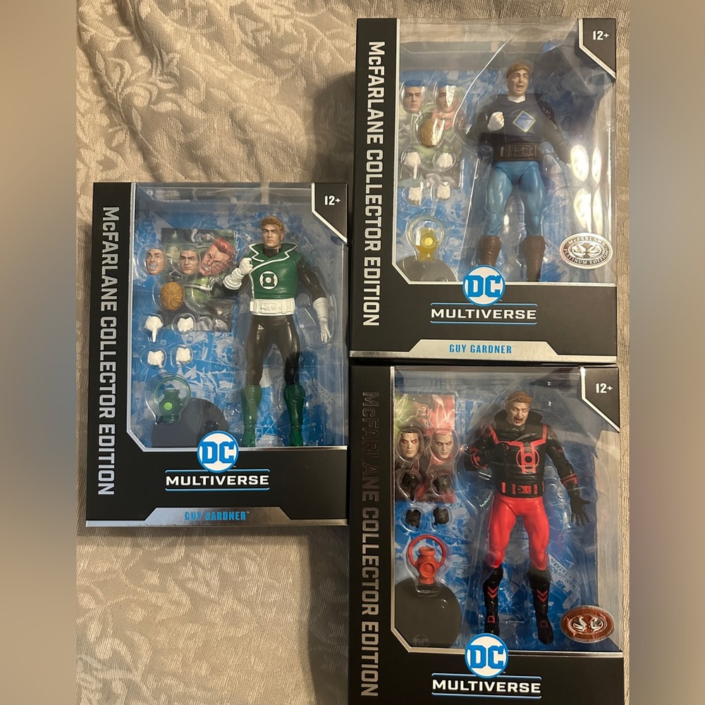 DC Multiverse Collector’s Edition Guy Gardner 3 Figure Set